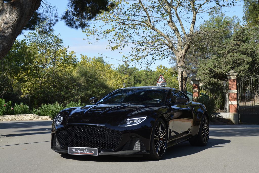 aston marrin superlegerra disponible au garage prestige auto 11 à narbonne